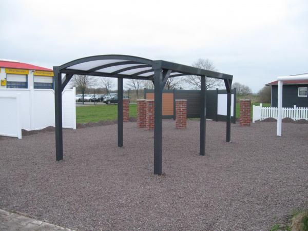 Gartenhäuser und Gerätehäuser aus Kunststoff und Aluminium